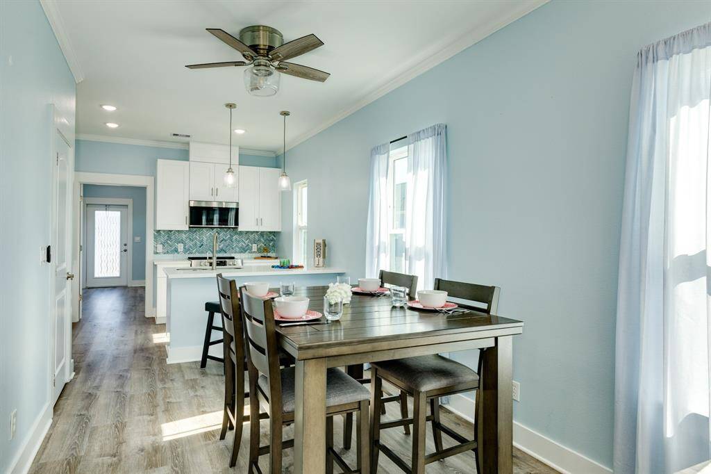 Dining room looking towards kitchen