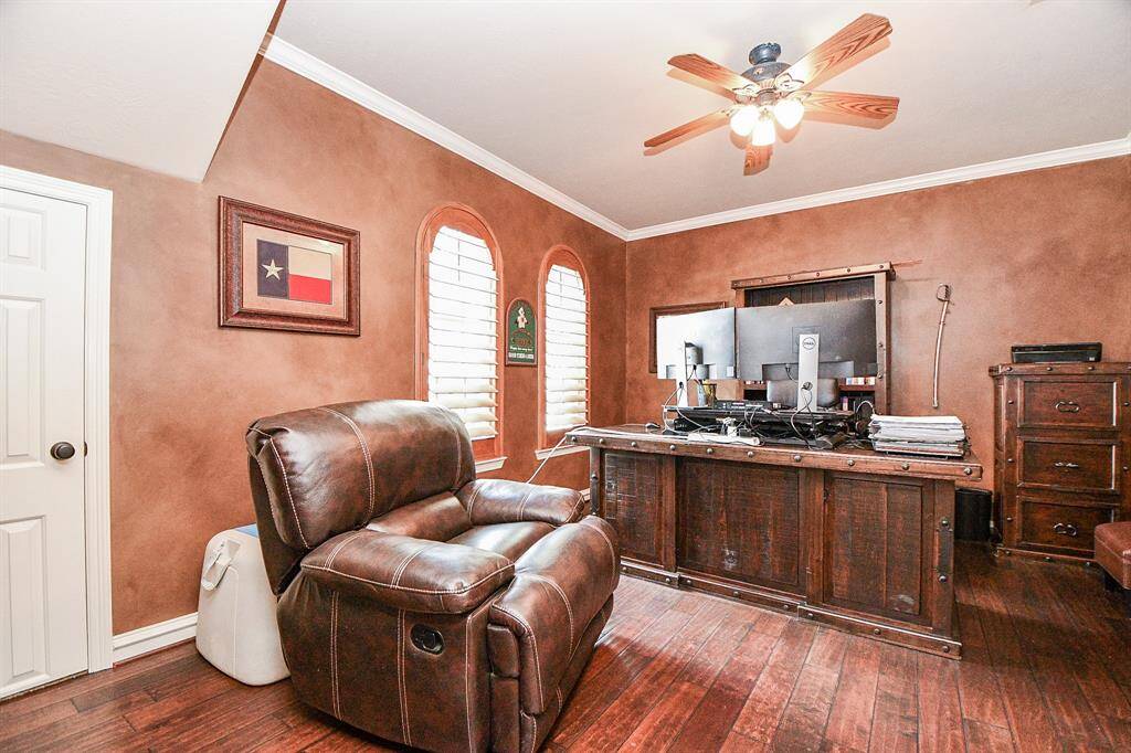 Property Image 38