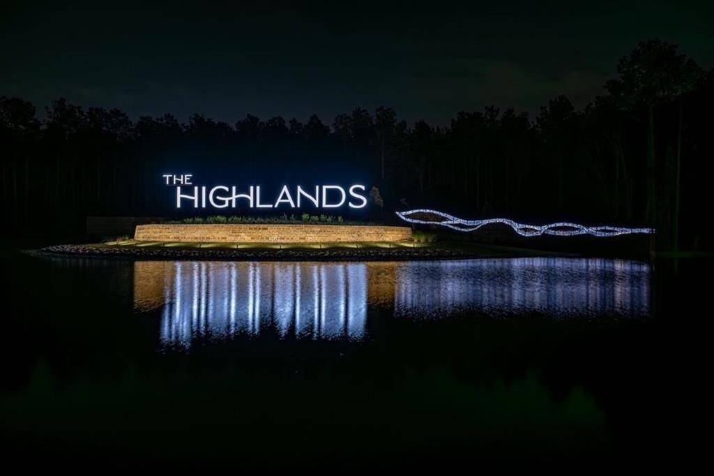 Highlands Entry Drees