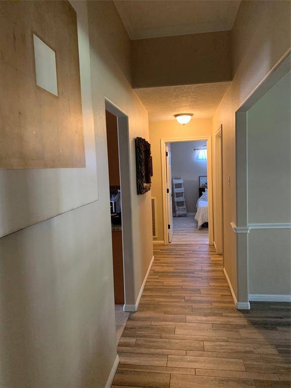 hallway to 2nd bedroom