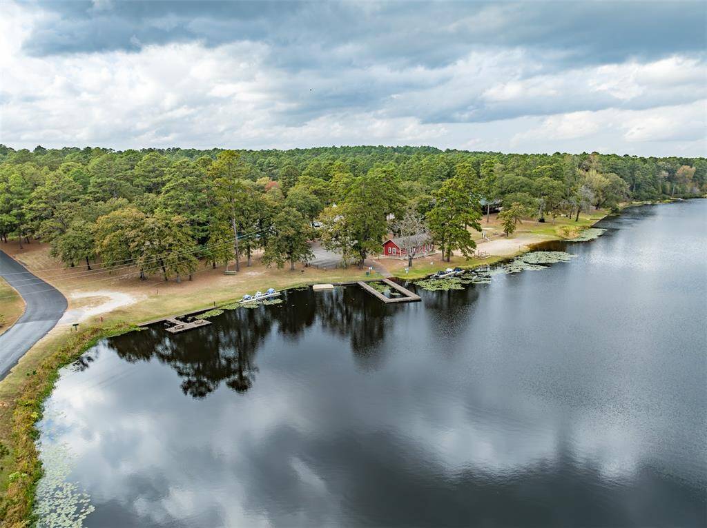Holly Lake with swimming area, boat ramp, bar b que pits and picnic tables