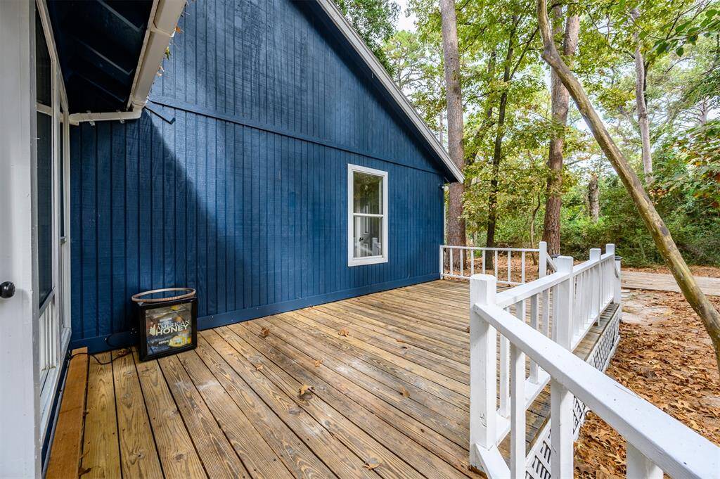 Wrap around porch to the back porch