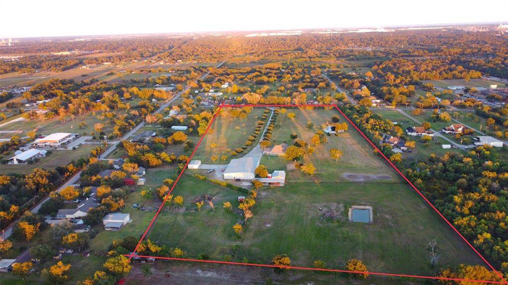 Aerial View from the back of the property with approx boundary lines
