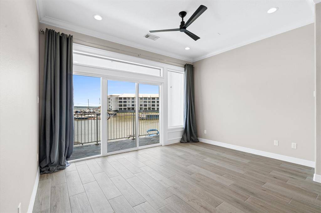 Spacious living room with amazing views of Lake Conroe