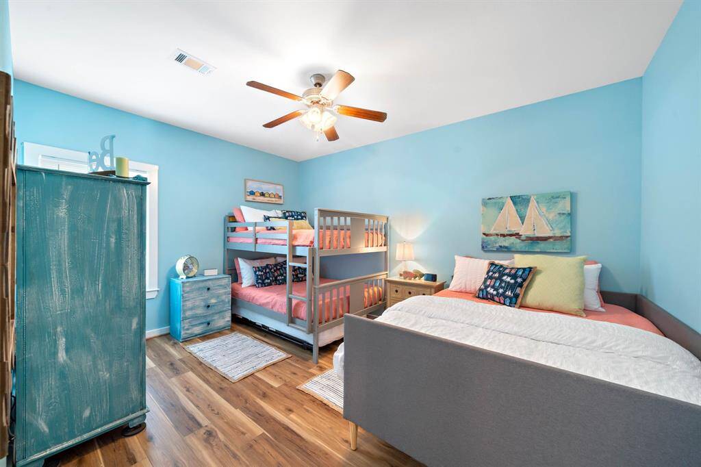 Perfect for Guests! Beds New in 2022.