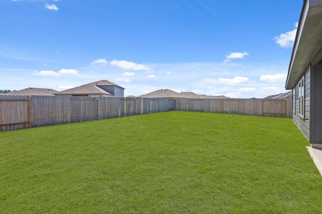 Huge Yard!!