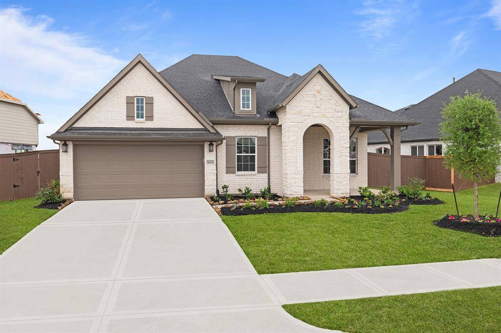 Welcome to The Hennessey by David Weekley Homes. Move-In-Ready Now!