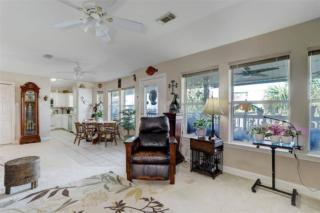 Family/dining/kitchen