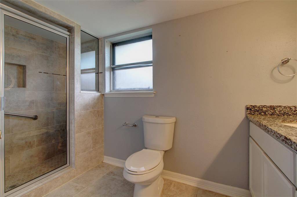 Primary ensuite bathroom