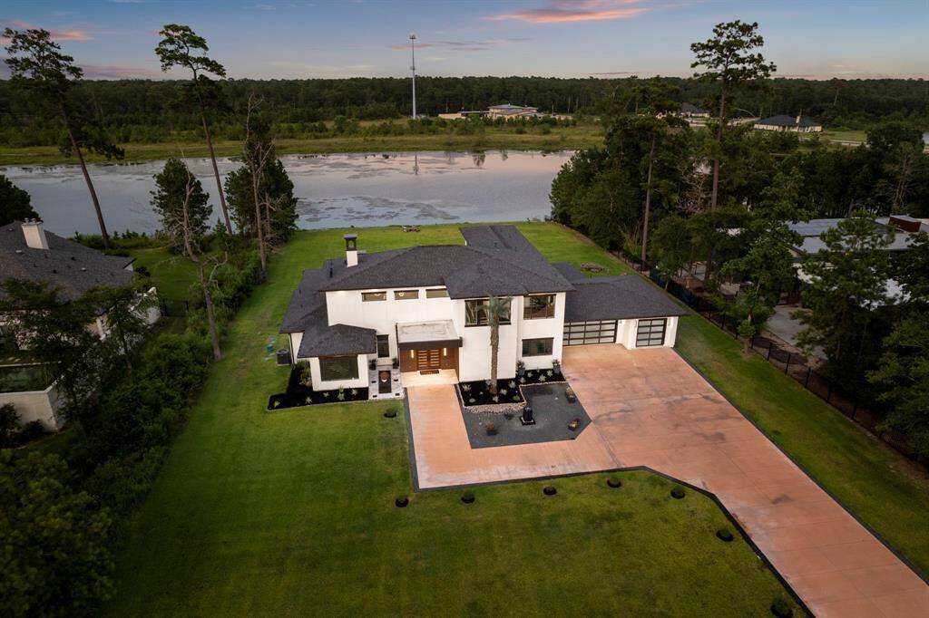 With its crisp, clean lines and timeless light color palette, this stunning custom EBG Home offers the perfect backdrop for any decor while providing an inviting atmosphere for effortless entertaining.