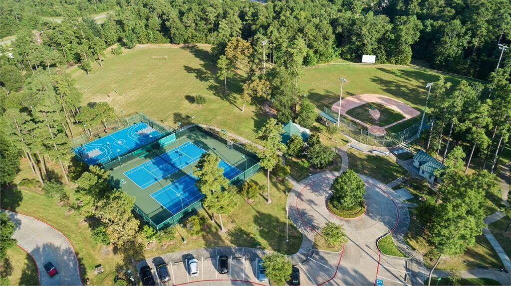 An acre lot that provides plenty of greenspace for pets, play and taking in the lush natural surroundings found in Benders Landing Estates.
