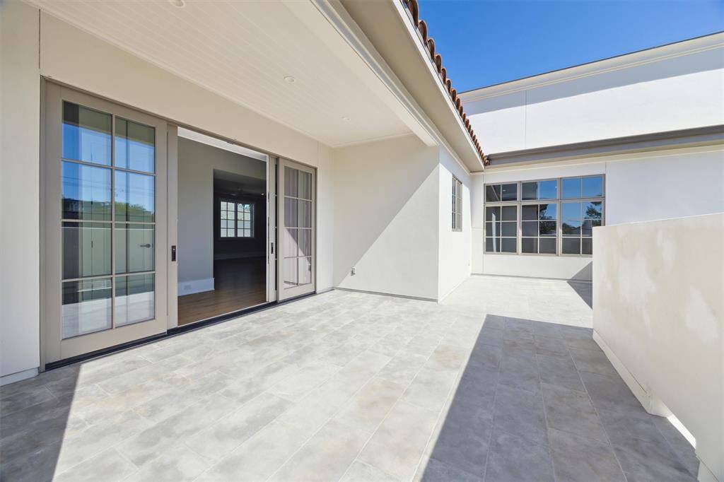 Second floor balcony off the game room.