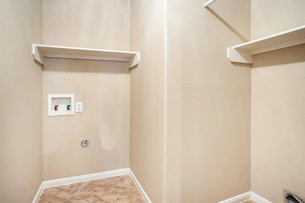 2nd Bathroom nice sized vanity space