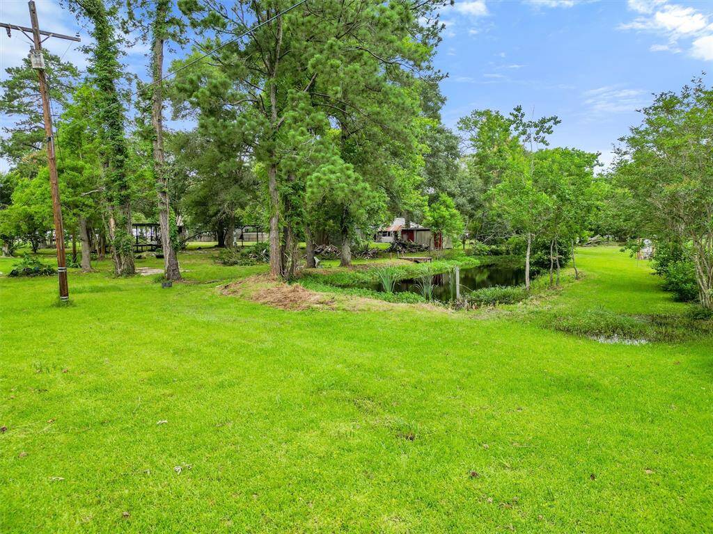 DRONE PHOTO OF THE BEAUTIFUL LANDSCAPE SURROUNDING THE PROPERTY.