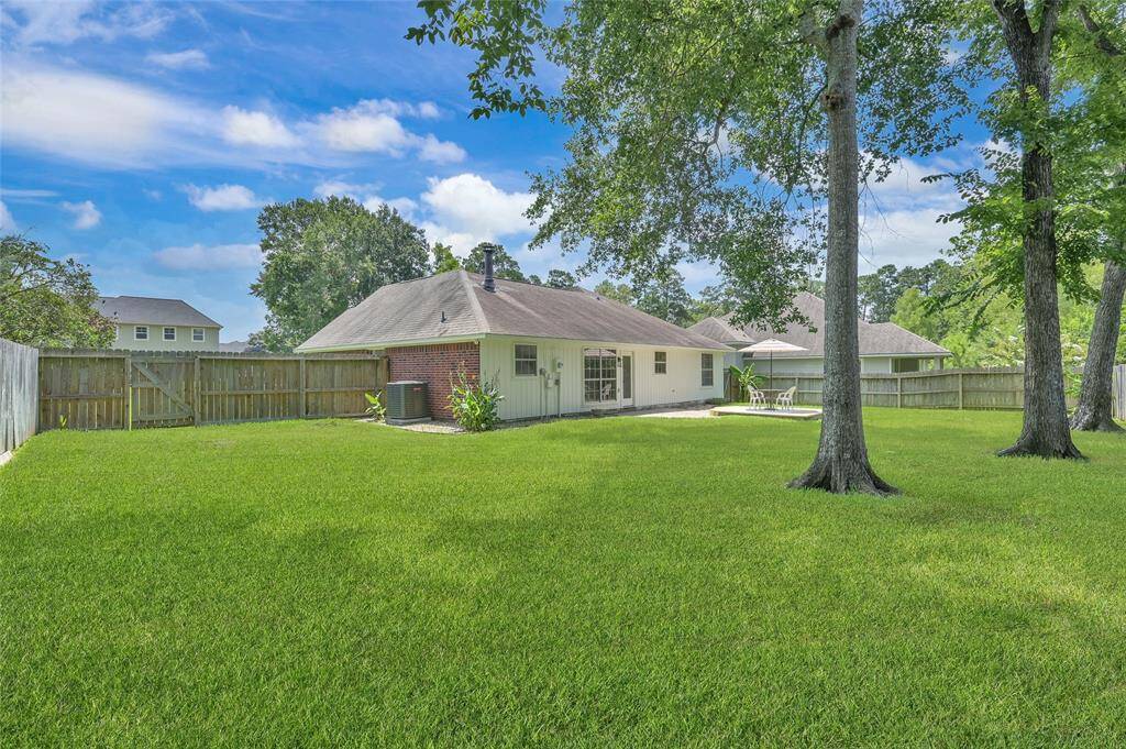 Such an expansive back lawn!