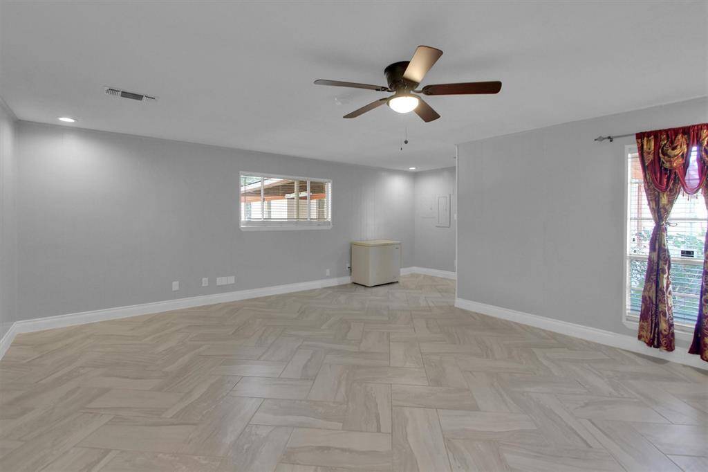 Game room or bonus room off the garage