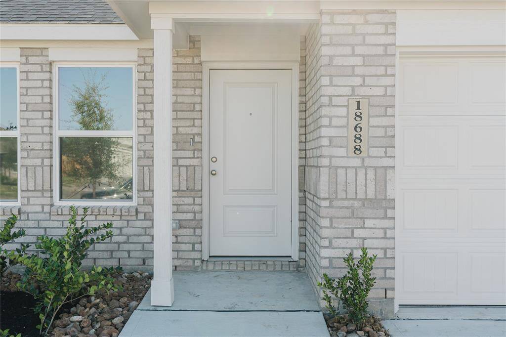 FRONT ENTRANCE DOOR