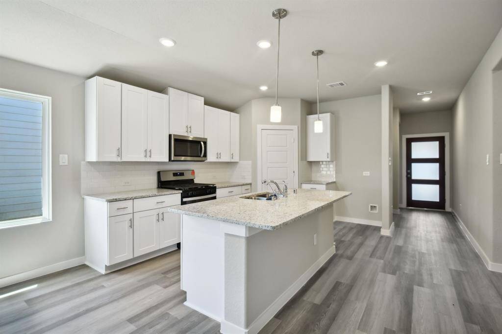 Photo is not of the actual home but is an inspirational photo of builder’s model home and may depict options, furnishings, and/or decorator features that are not included.