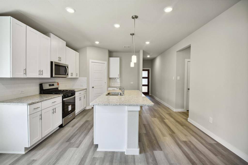 Photo is not of the actual home but is an inspirational photo of builder’s model home and may depict options, furnishings, and/or decorator features that are not included.