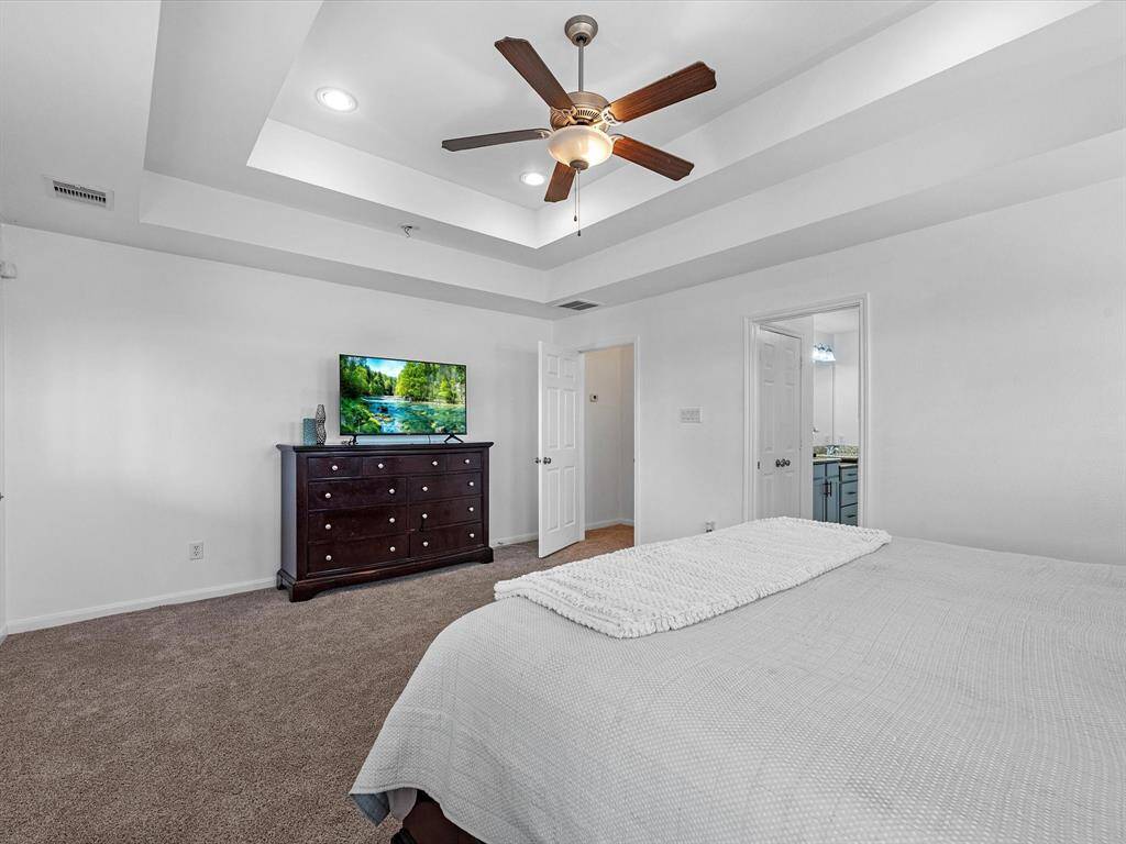 Tray ceiling and ample room!