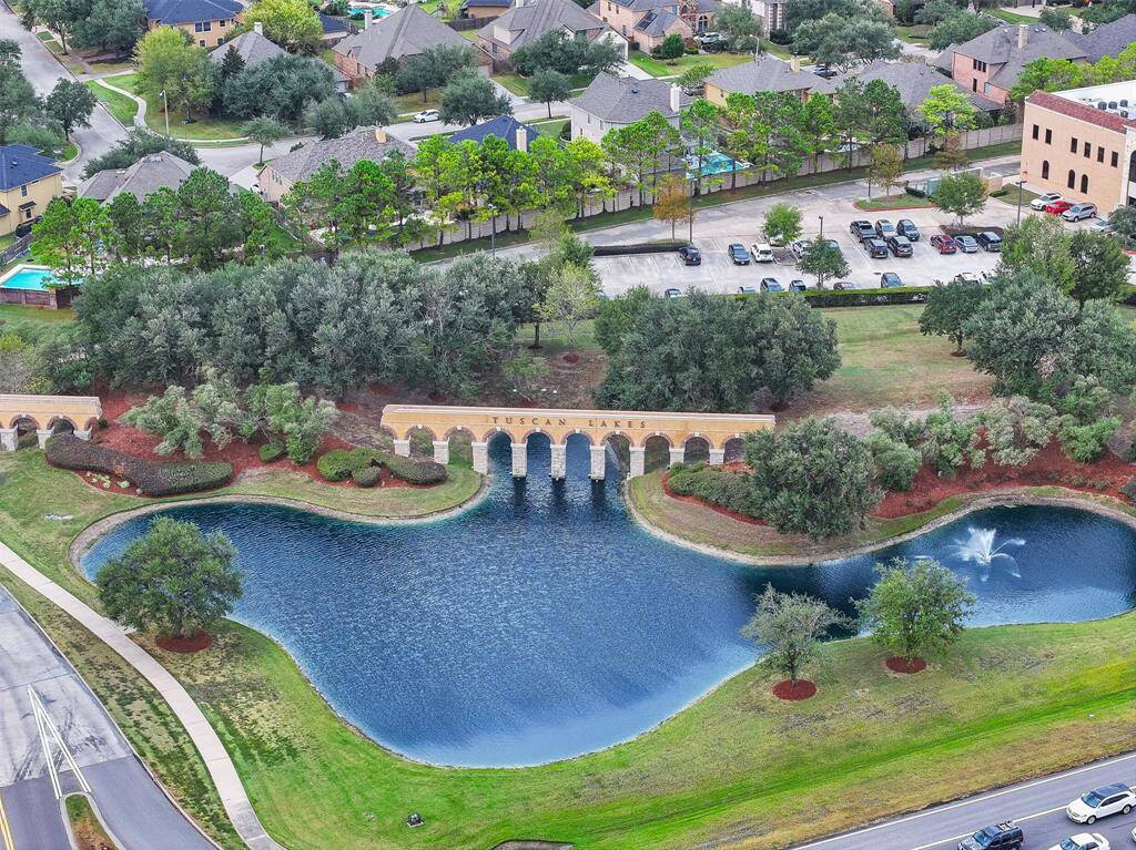 Tuscan Lakes is built on the premise that the dream of a simpler life surrounded by the soothing beauty of the European countryside can be realized every day.