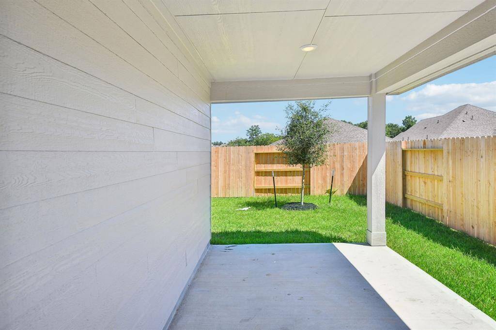 Photo is not of the actual home but is an inspirational photo of builder’s model home and may depict options, furnishings, and/or decorator features that are not included.