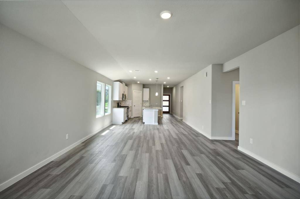 Photo is not of the actual home but is an inspirational photo of builder’s model home and may depict options, furnishings, and/or decorator features that are not included.