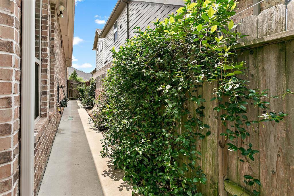 Beautiful landscaping everywhere you look!