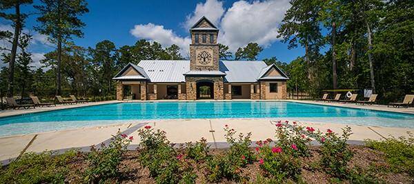 The Woodtrace Recreation Center includes a beautiful clubhouse with a full kitchen, which residents may rent for parties and events.