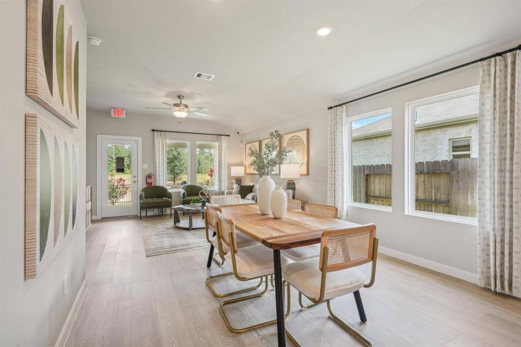 Photo is not of the actual home but is an inspirational photo of builder’s model home and may depict options, furnishings, and/or decorator features that are not included.