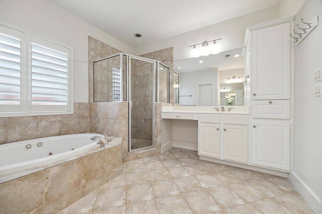 There are 2 independent sinks, one including an attached vanity.