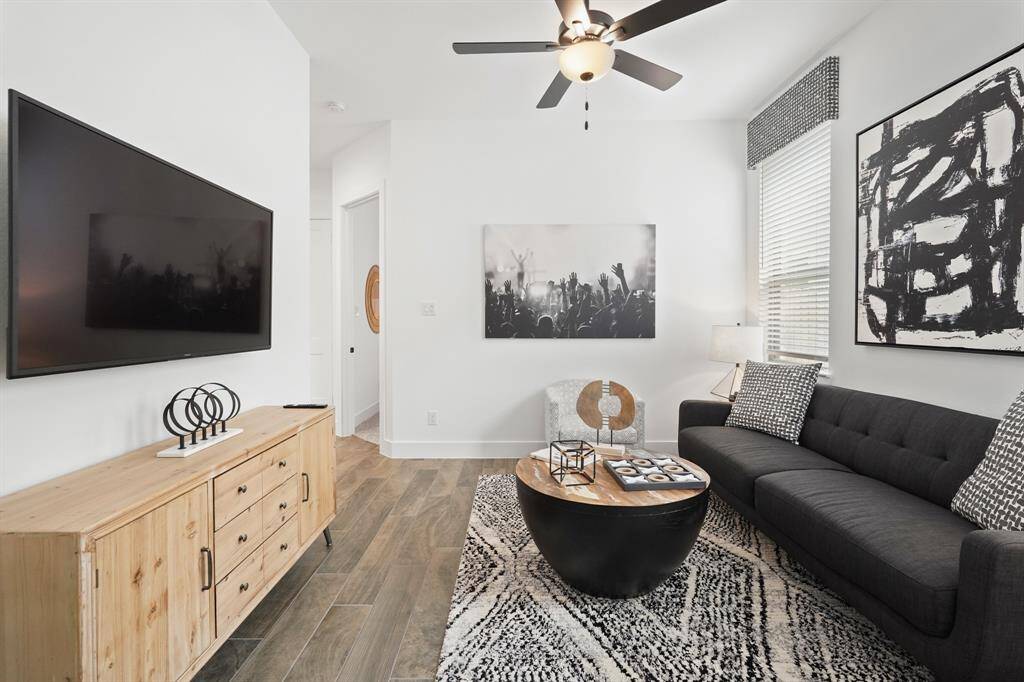 Photos are REPRESENTATIVE of the home /floor plan and are NOT of the actual home.  Selections, features, and room options may vary.  For more info., contact Chesmar Homes.