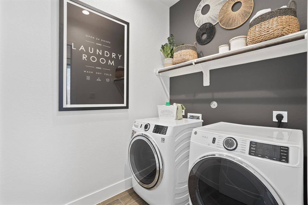 Photos are REPRESENTATIVE of the home /floor plan and are NOT of the actual home.  Selections, features, and room options may vary.  For more info., contact Chesmar Homes.
