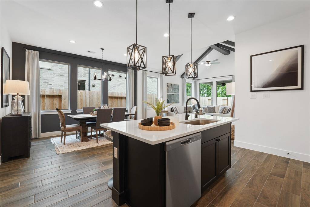 Photos are REPRESENTATIVE of the home /floor plan and are NOT of the actual home.  Selections, features, and room options may vary.  For more info., contact Chesmar Homes.