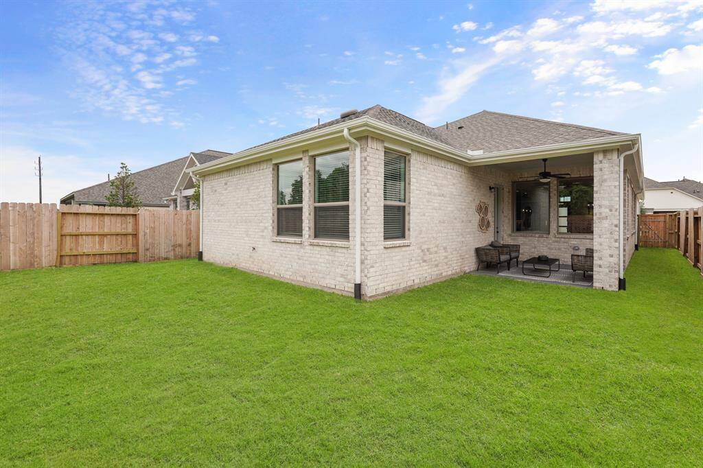 Photos are REPRESENTATIVE of the home /floor plan and are NOT of the actual home. Selections, features, and room options may vary. For more info., contact Chesmar Homes.