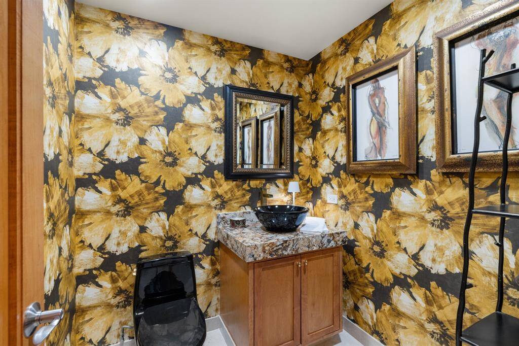 Half bathroom located on the 40th floor with the living areas.