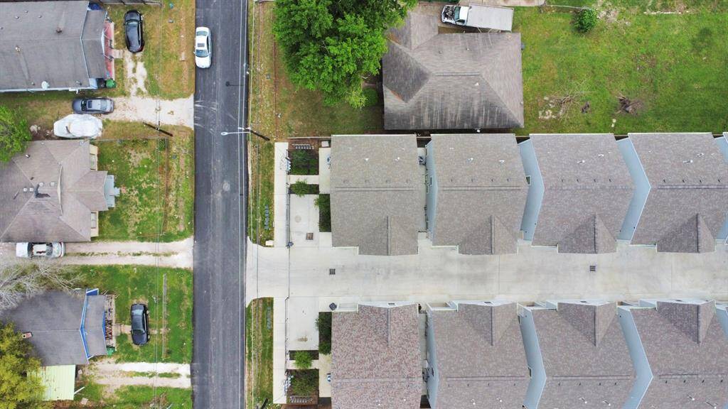 Explore the Cheateus of Mansfield Street from above with an aerial view capturing the surrounding community.