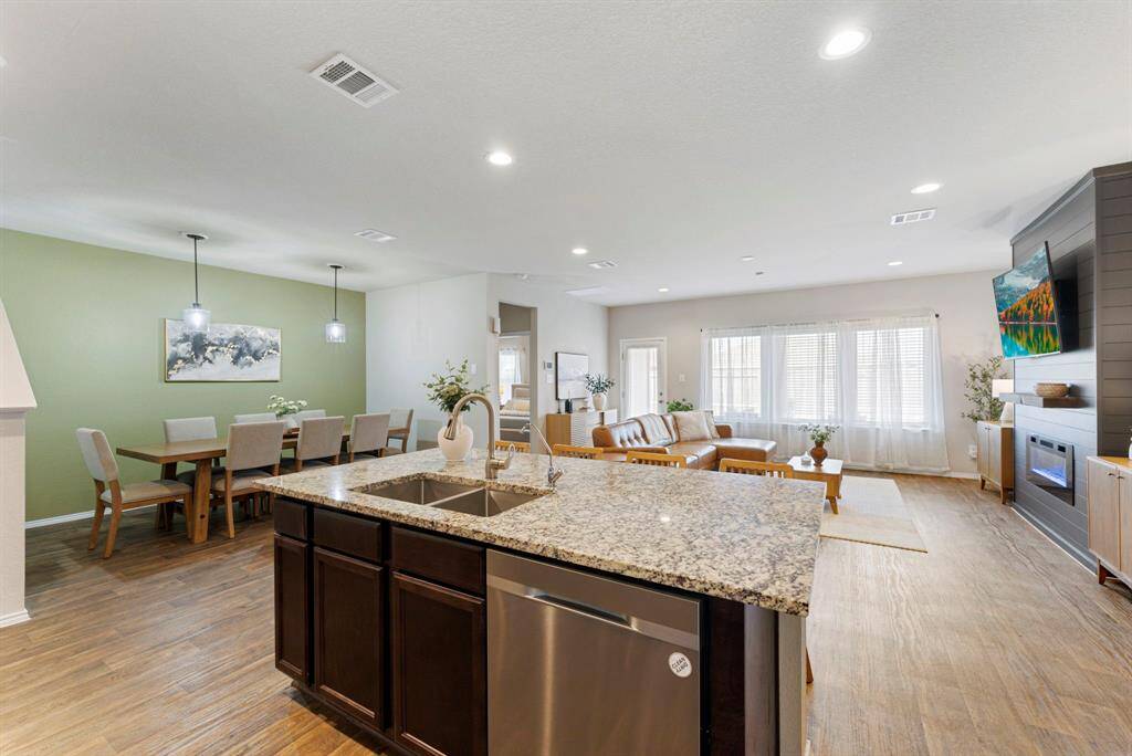 This kitchen features a reverse osmosis system at the sink for clean, purified water. The house is also equipped with a whole house water softener!