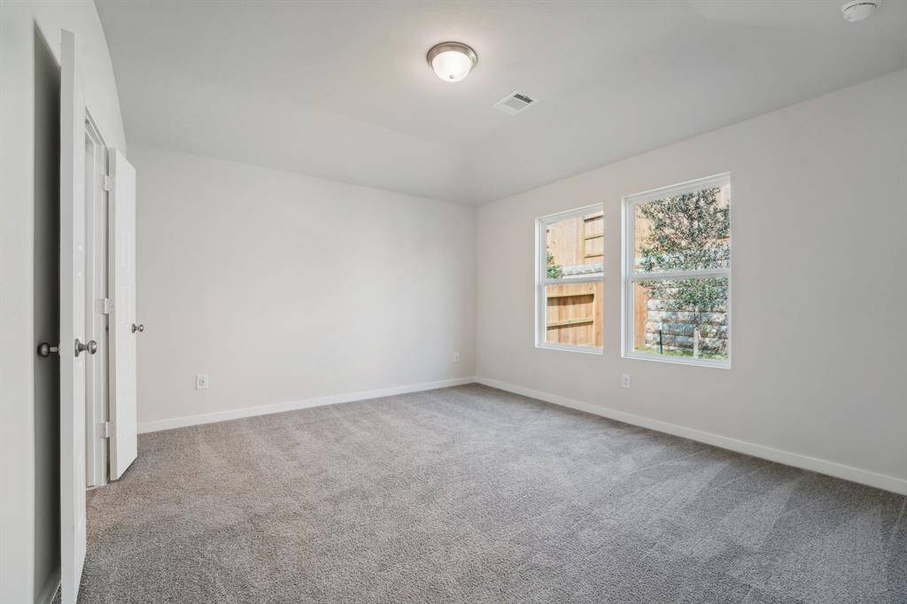 Photo is not of the actual home but is an inspirational photo of builder’s model home and may depict options, furnishings, and/or decorator features that are not included.