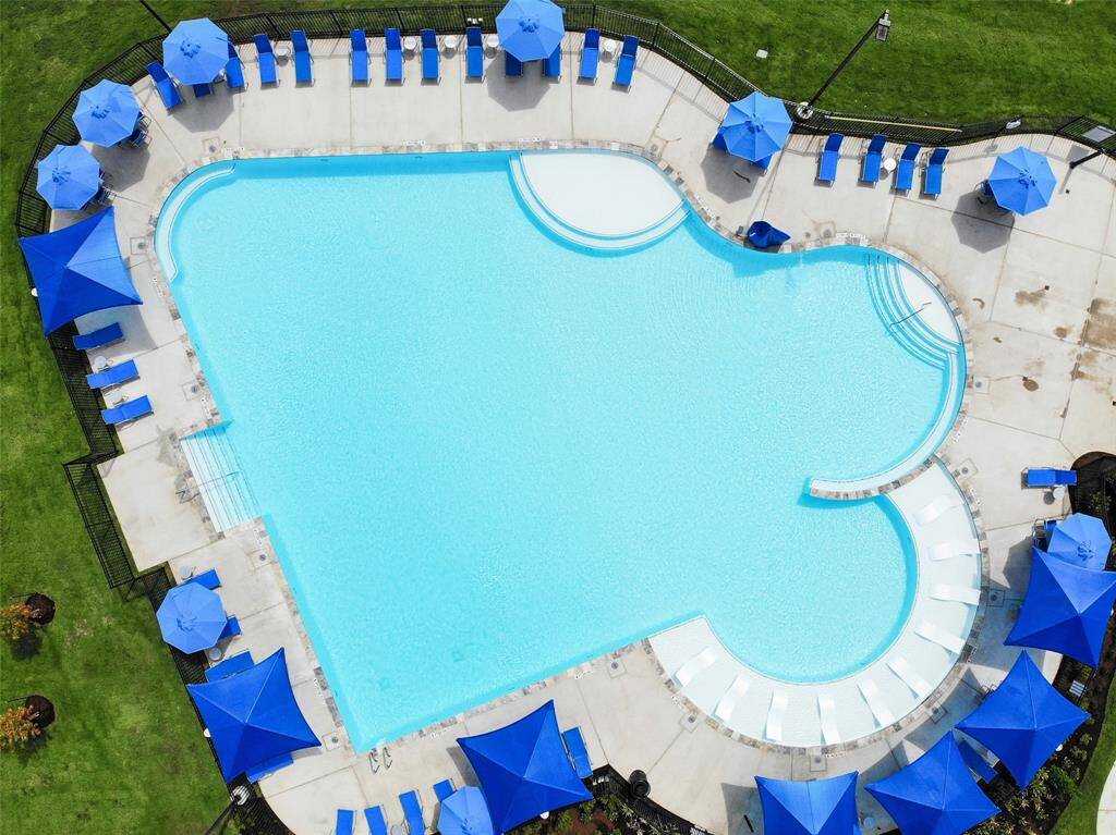 Harrington Trails Stunning pool!