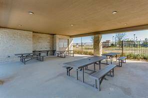 Marcello Lakes offers amazing amenities including a pool, tennis court, breathtaking lakes, and gorgeous walking trails.