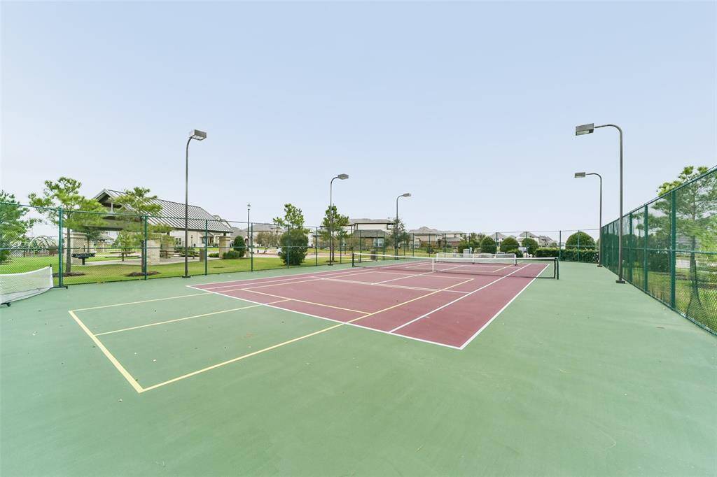 Singles. Doubles. Just practicing your serve-rs. Our two tennis courts are just one more thing to...well, love...about Marcello Lakes.