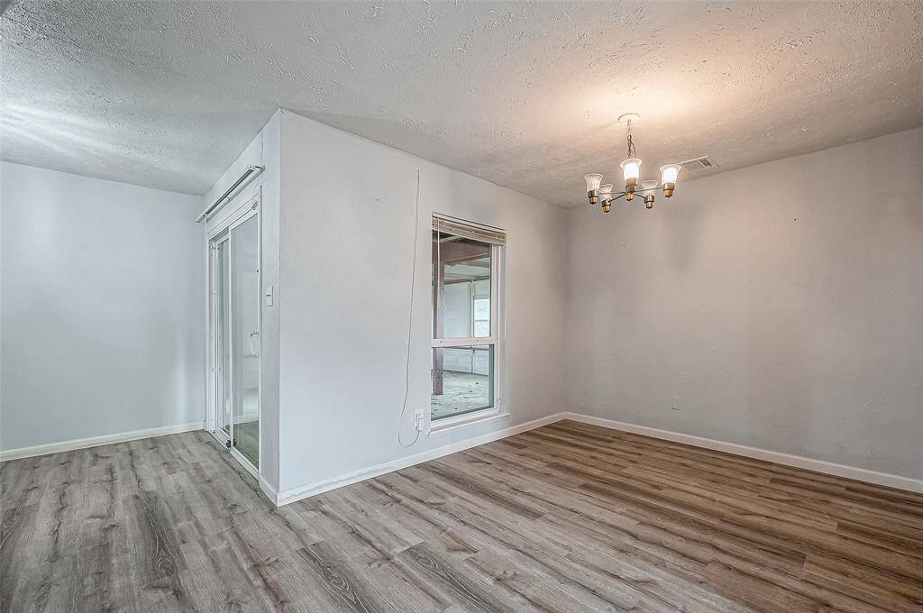 Formal dining room flows to breakfast area