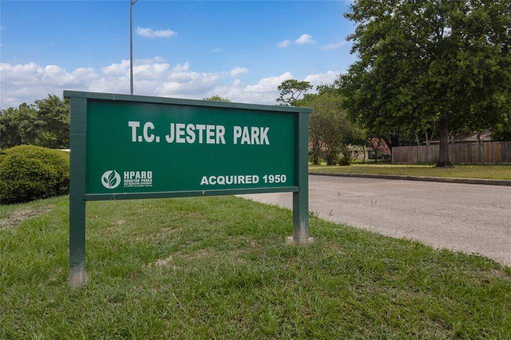 Walking distance to the trails at TC Jester park.