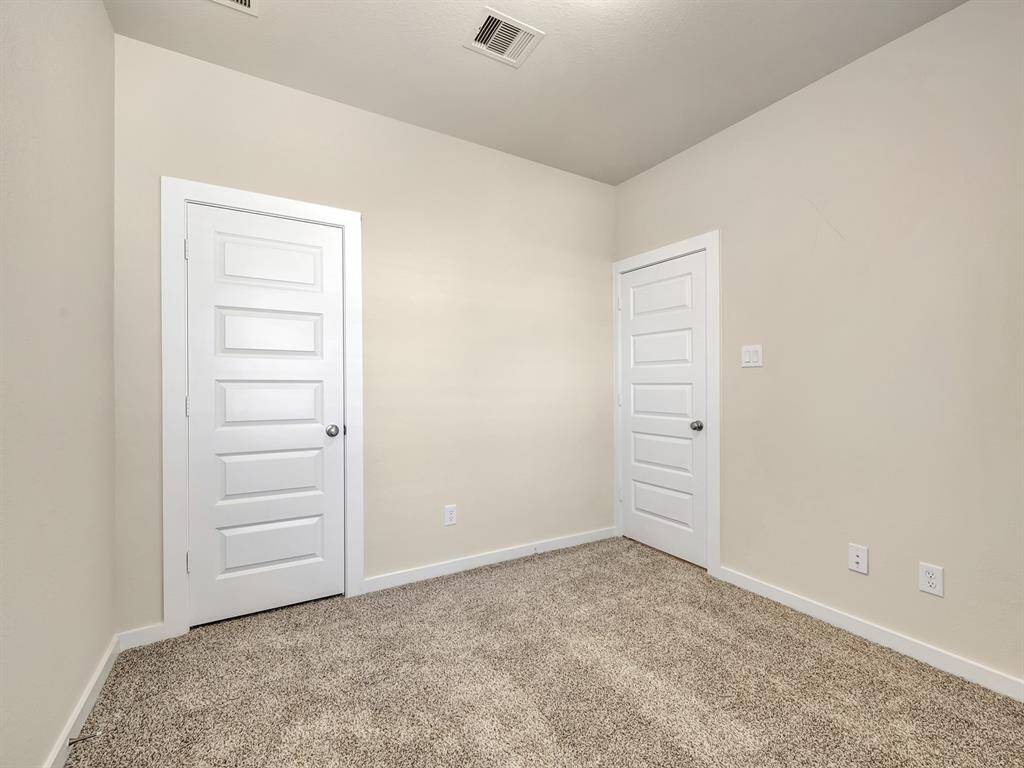 Photo is not of the actual home but is an inspirational photo of builder’s model home and may depict options, furnishings, and/or decorator features that are not included.