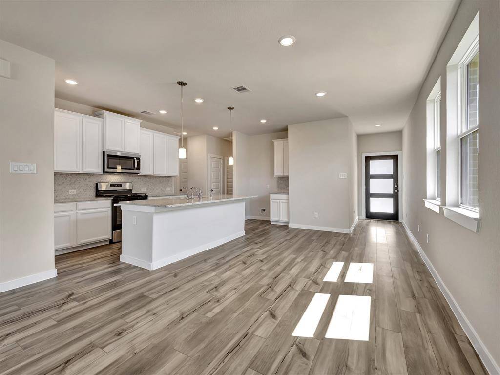Photo is not of the actual home but is an inspirational photo of builder’s model home and may depict options, furnishings, and/or decorator features that are not included.