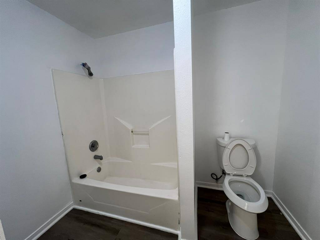 1934 Tomlinson Trail Drive, Houston, Texas, 77067-3925 Harris County