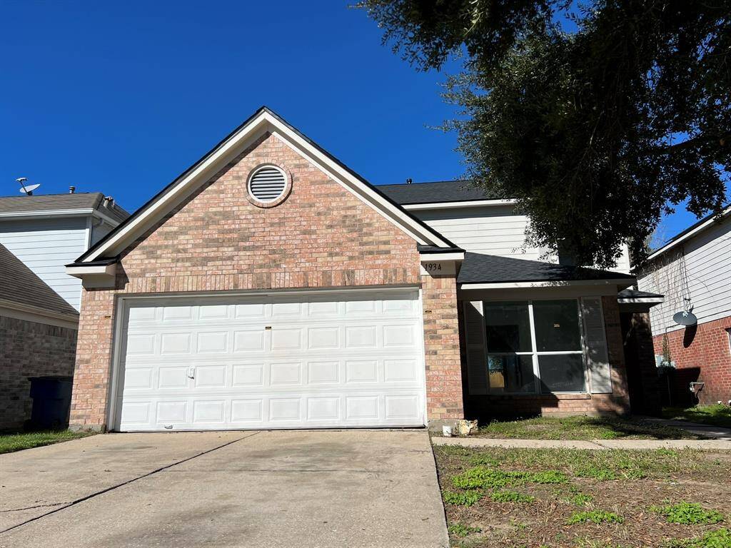 1934 Tomlinson Trail Drive, Houston, Texas, 77067-3925 Harris County