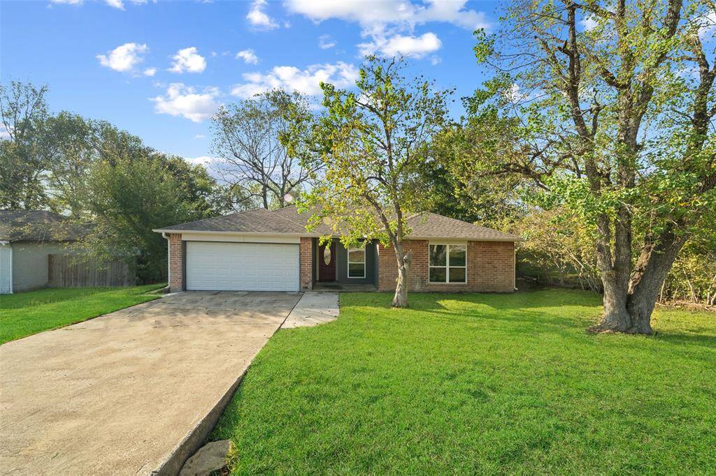 Welcome to 12681 Lake Conroe Hills Dr!