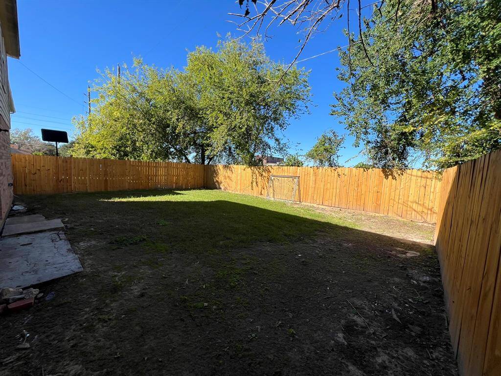 1934 Tomlinson Trail Drive, Houston, Texas, 77067-3925 Harris County